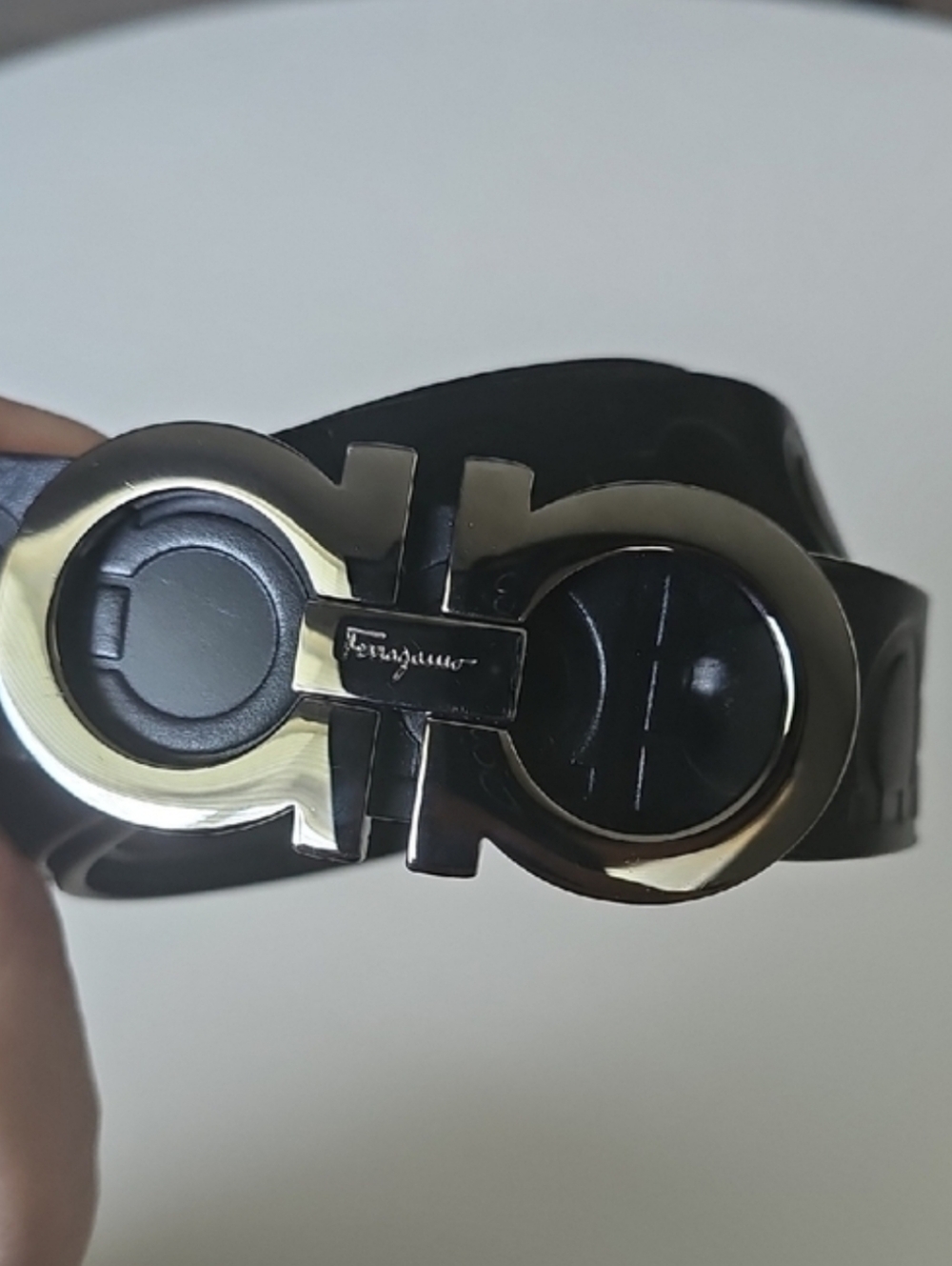 Salvatore Ferragamo Black Leather Belt with Silver Gancini Buckle - Picture 2 of 8